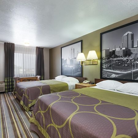 Super 8 By Wyndham Bernalillo Hotel Екстериор снимка