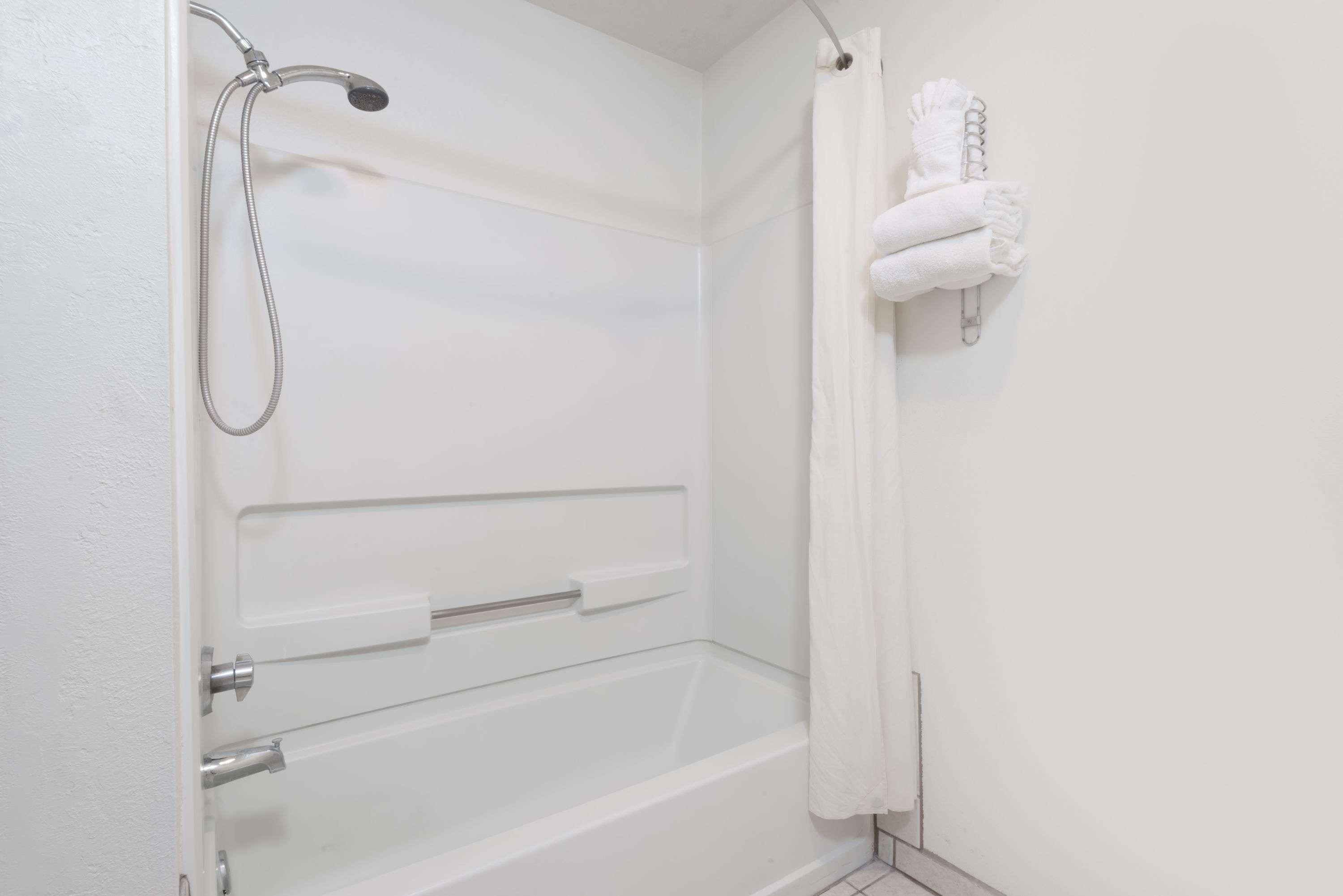 Super 8 By Wyndham Bernalillo Hotel Екстериор снимка