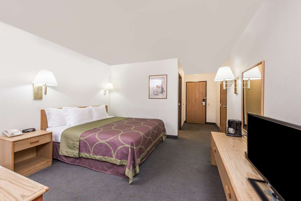 Super 8 By Wyndham Bernalillo Hotel Стая снимка